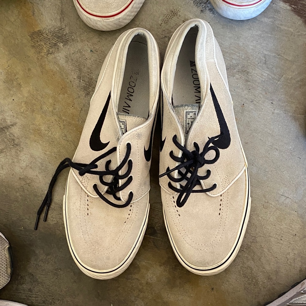 NikeSB janoski Men's Cream and Black Sneakers